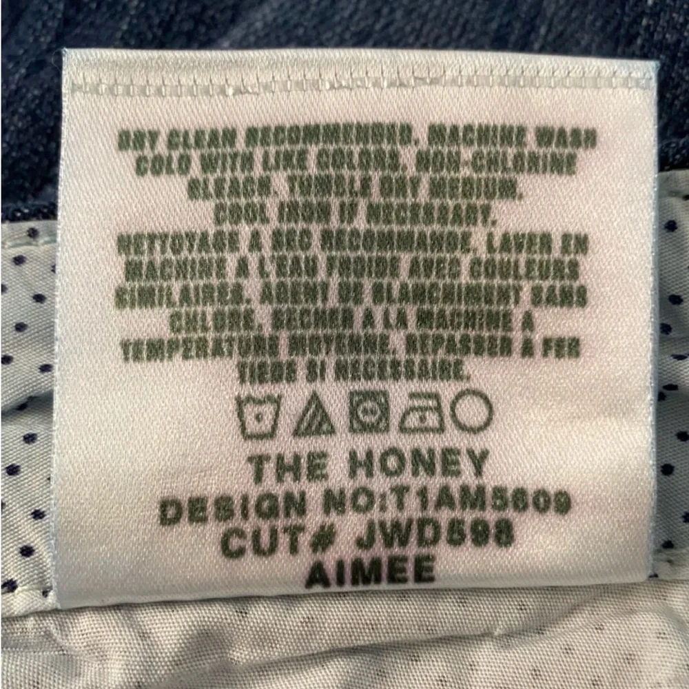 Joe’s Jeans | The Honey - Picture 14 of 16